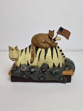 Williraye Studios USA 2000 Patriotic Cats With Kittens Folk Art Figurine #WW1318